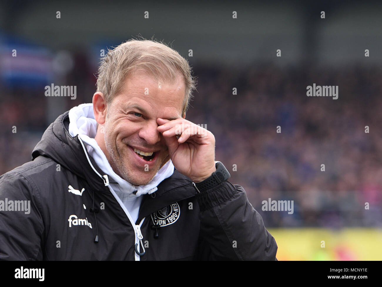 Eingereicht - 17. Februar 2018, Deutschland, Kiel, Fußball 2. Bundesliga, Holstein Kiel vs Erzgebirge Aue im holstein-stadion. Kiel Trainer Markus Anfang. Markus Anfang von Holstein Kiel ist der Trainer der 1. FC Köln nächste Saison. Foto: Daniel Bockwoldt/dpa Stockfoto