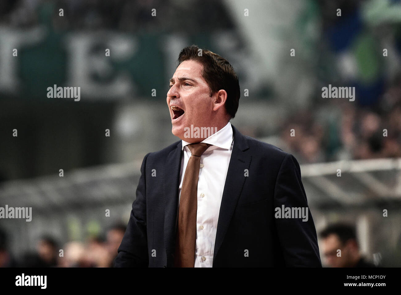 Athen, Griechenland. 17 Apr, 2018. 17. April 2018, Griechenland, Athen: Basketball Euroleague, Panathinaikos Athen vs Real Madrid: Panathinaikos Trainer Xavi Pascual. Credit: Angelos Tzortzinis/dpa/Alamy leben Nachrichten Stockfoto