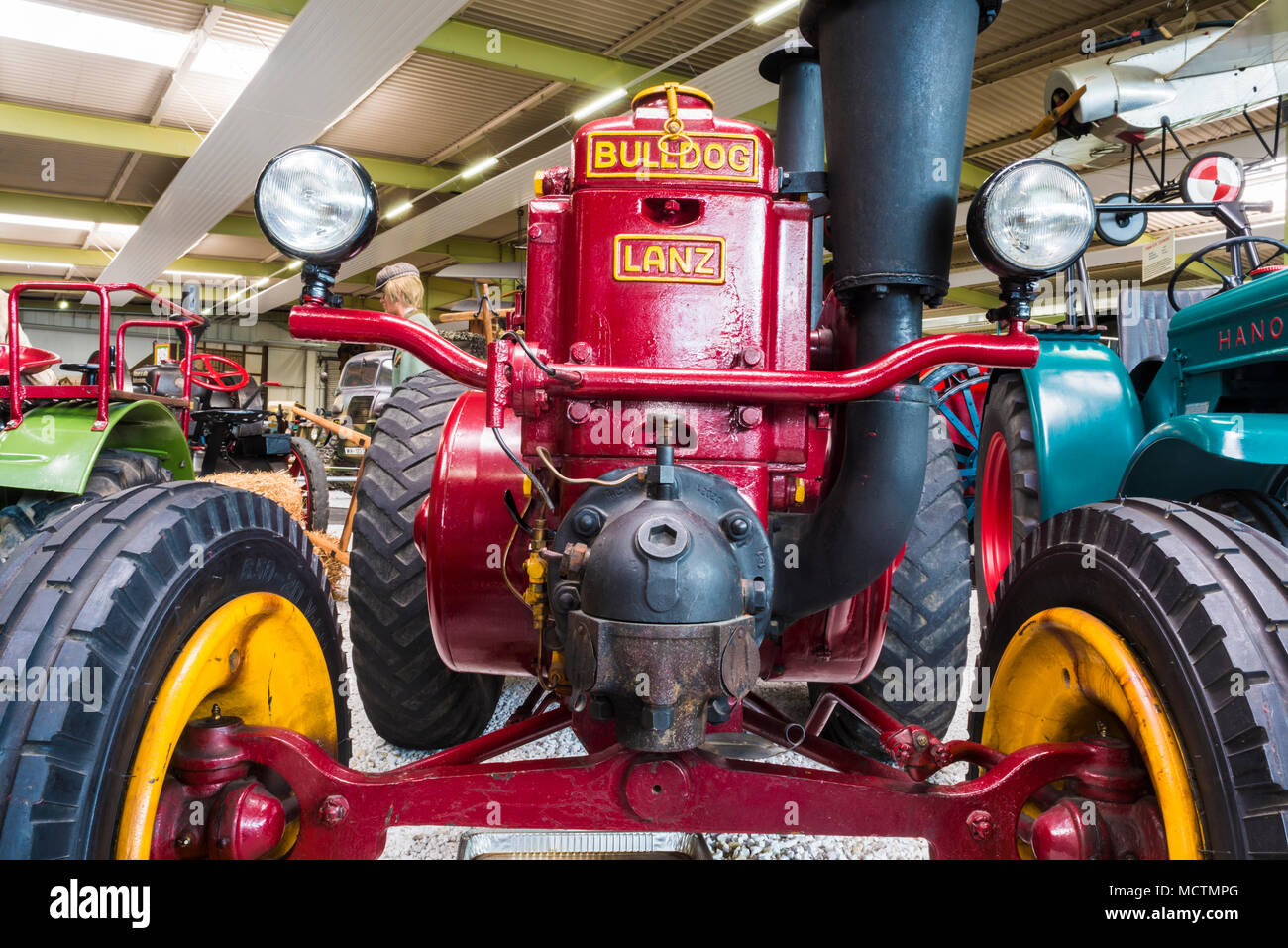 Nostalgische rot Bulldog Lanz, Auto- und Technikmuseum Sinsheim, Deutschland Stockfoto