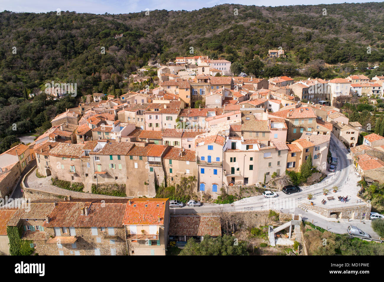Luftaufnahme von Ramatuelle, berühmten typischen Dorf im Süden von Frankreich Stockfoto