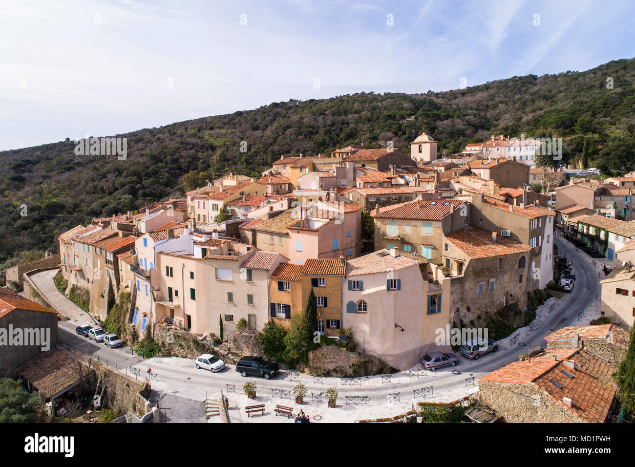 Luftaufnahme von Ramatuelle, berühmten typischen Dorf im Süden von Frankreich Stockfoto