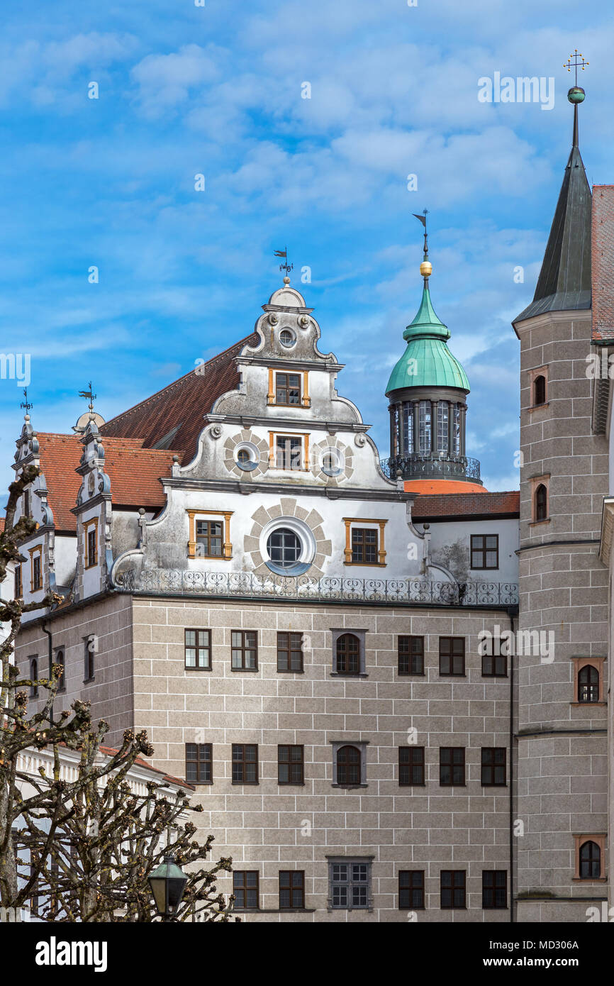 Turm und Fassade von Schloss Neuburg, Deutschland Stockfoto