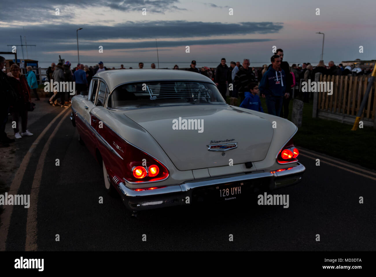 Minnis Bay, Birchington, Kent, Großbritannien. 17 Apr, 2018. Classic Car und Bike Rally in Minnis Bay, Birchington Kent am 17. April 2018. Hunderte von Menschen kamen die vielen klassischen Autos und Fahrräder, die auf der Parade in Minnis Bay zu sehen. Credit: ernie Jordanien/Alamy leben Nachrichten Stockfoto
