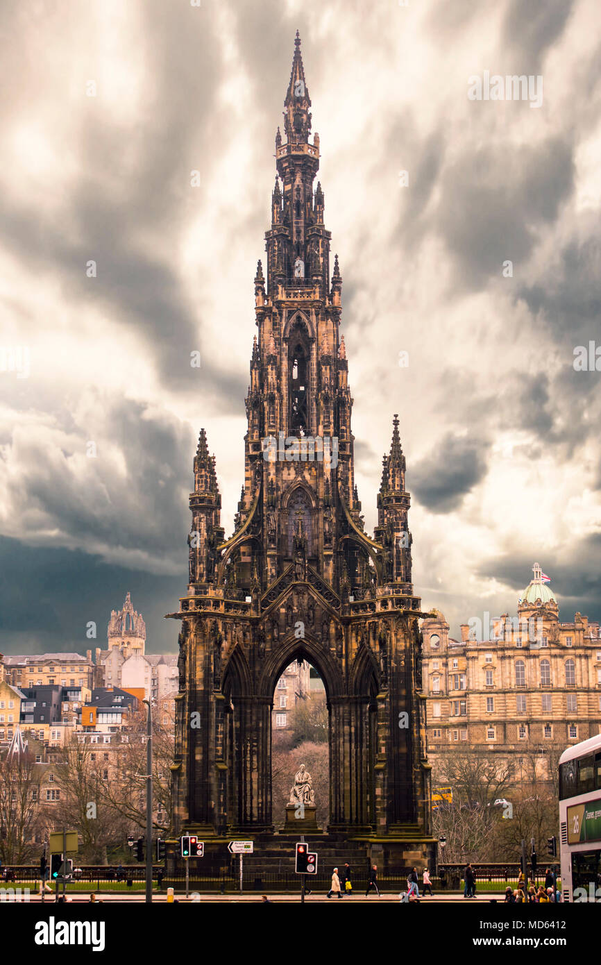 Edinburgh Architektur traditionelle schottische Gebäude beherbergt Denkmäler und Sehenswürdigkeiten Edinburgh castle Reise nach Schottland Schottland Tourismus Konzept Eur Stockfoto