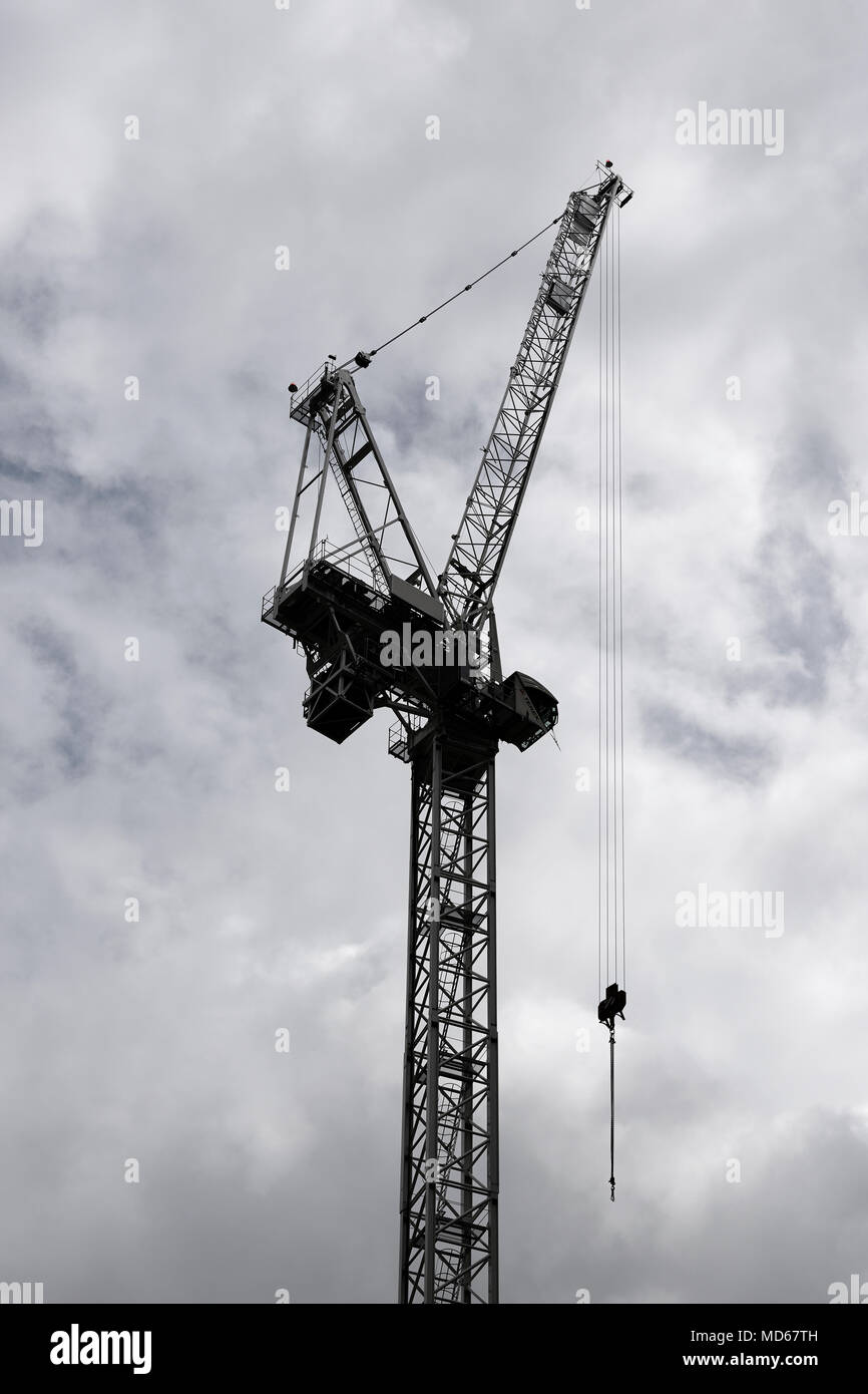 Baukran auf der Baustelle, London, Vereinigtes Königreich Stockfoto