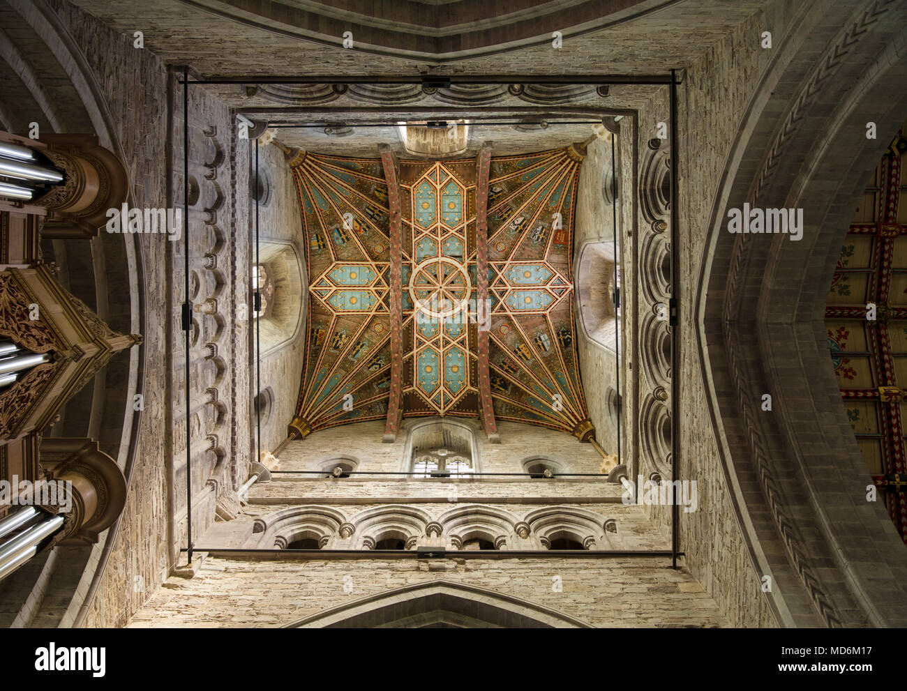 Decke der quadratische Turm gemalt. St. David's Cathedral. Stockfoto