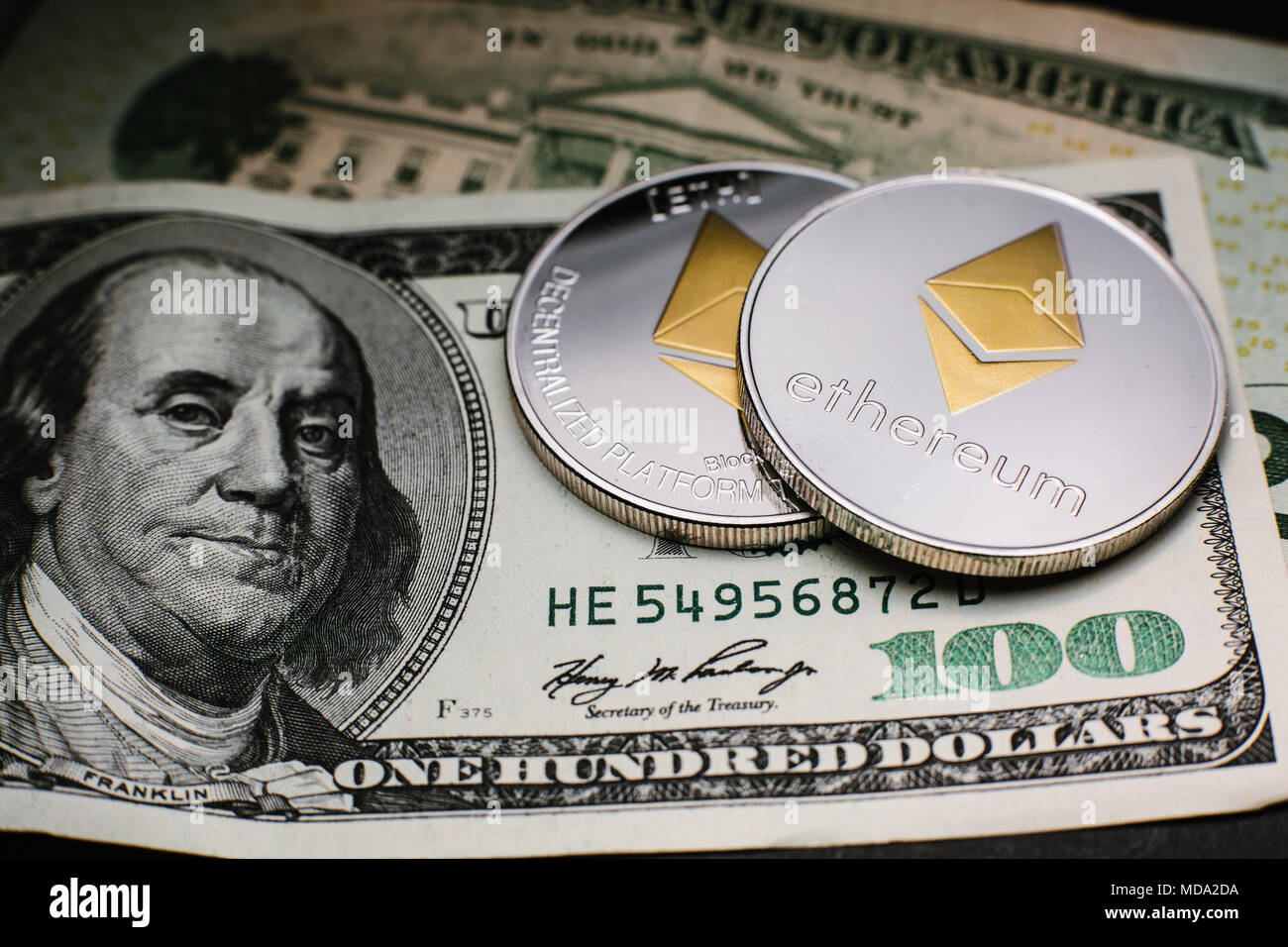 Des astraleums Münzen auf Fiat money Stockfoto