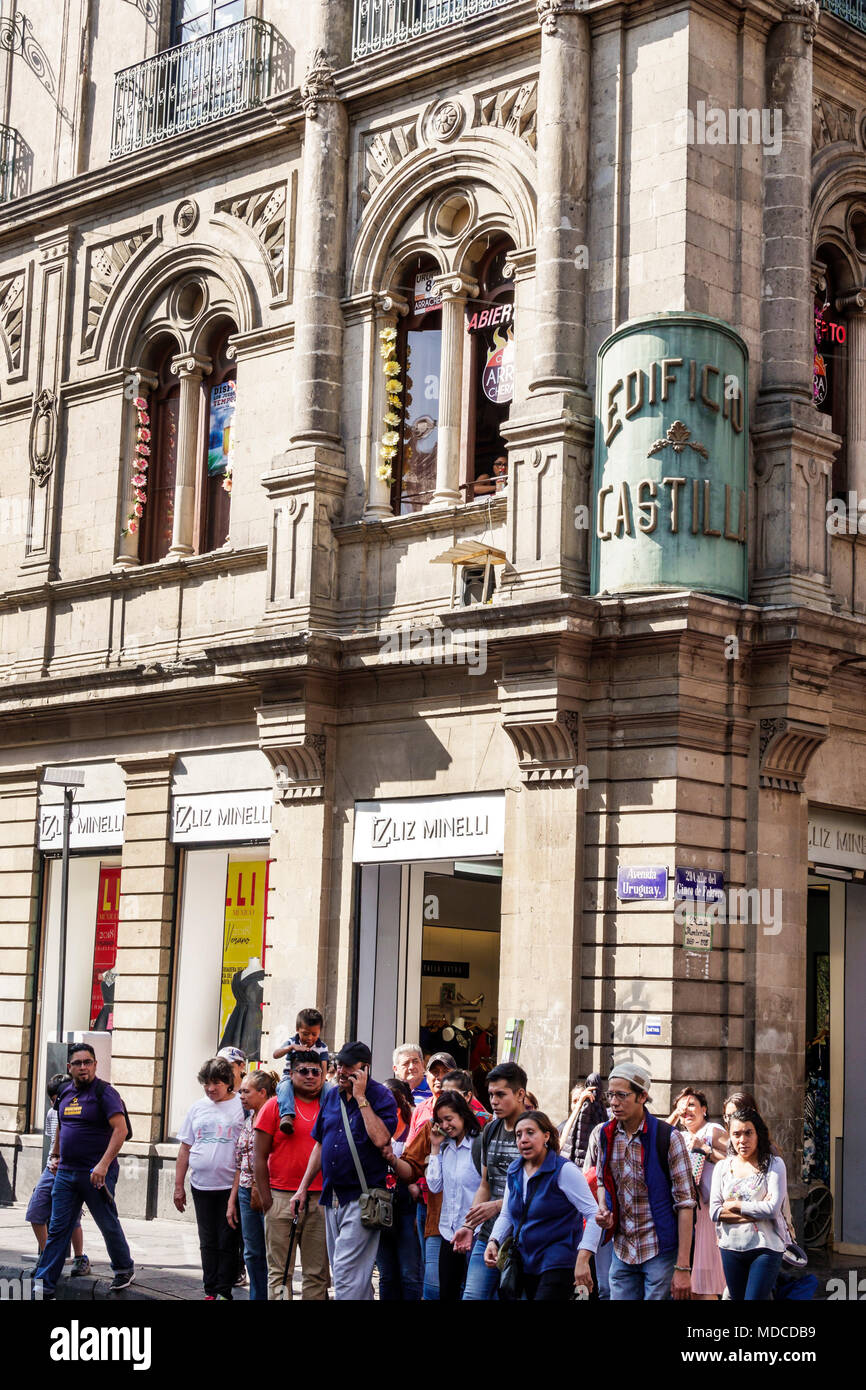 Mexiko-Stadt,Mexikanisch,Hispanic,Centro historico,Calle Uruguay,Edificio Castilla,Gebäude,eklektische Architektur,Außen,Straßenkreuzung,Fußgängerzonen Stockfoto