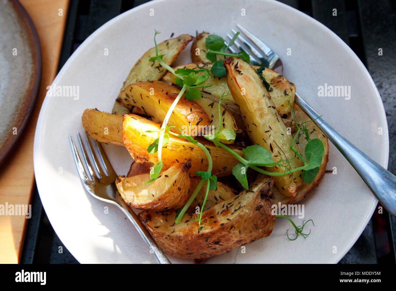 Rosmarin potatatoes serviert an acht Restaurant, Spier Hotel, Stellenbosch, Südafrika Stockfoto