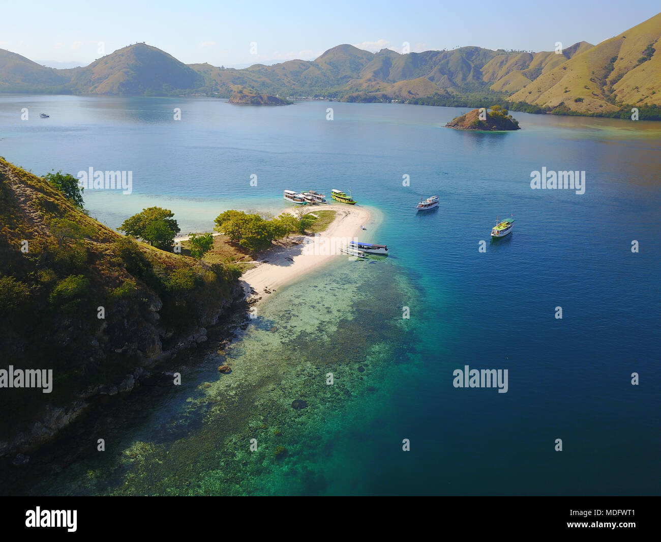 Luftaufnahme der tropischen Inseln, Pulau Kelor, East Nusa Tenggara, Indonesien Stockfoto