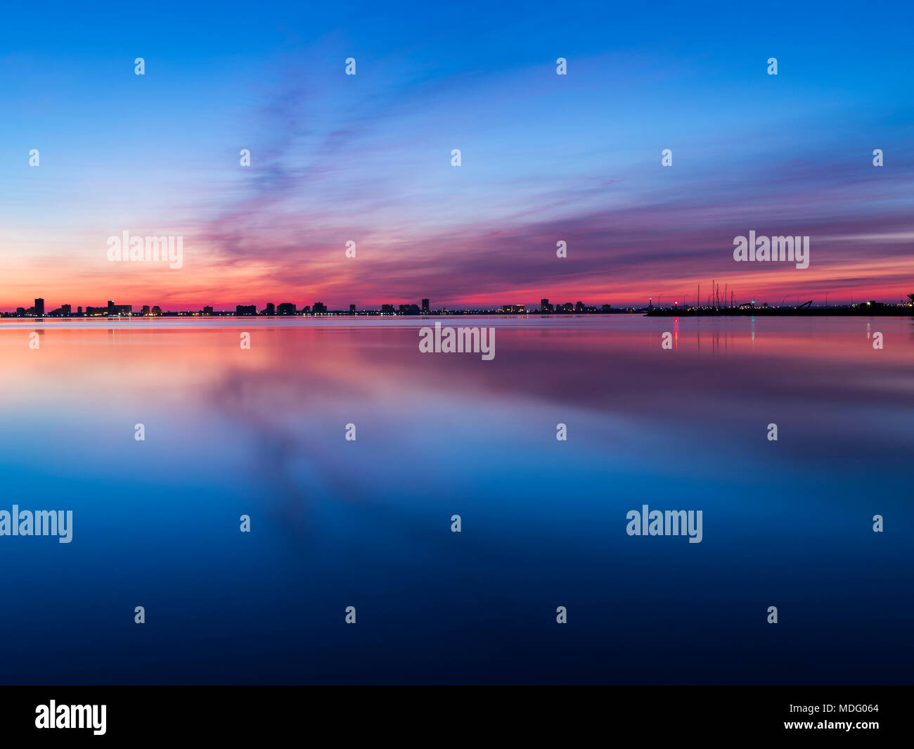 Cartagena, Murcia, Spanien. Sonnenaufgang über dem Mar Menor © ABEL F. ROS/Alamy Stock Stockfoto