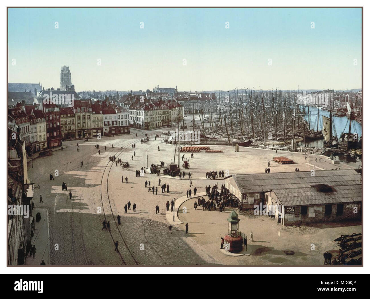 Jahrgang 1890 photochrom Farbe Bild von Dünkirchen (Dunkerque) Fischerhafen Port Nordfrankreich Stockfoto