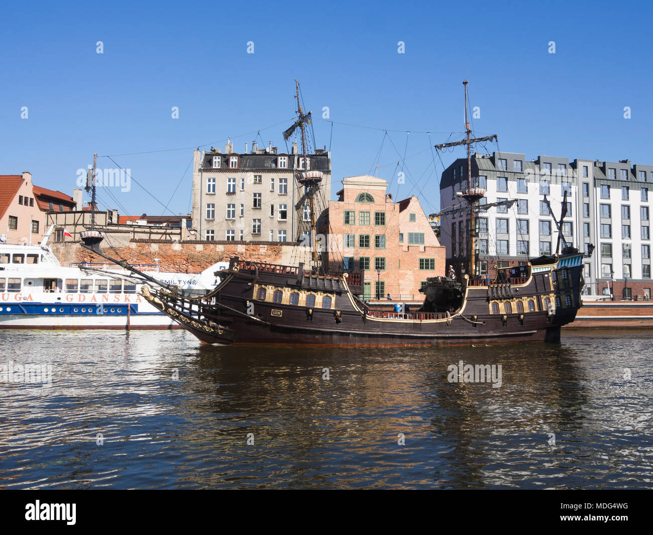 Historische Schiffe umgebaut für Sightseeing Touren auf dem Fluss Mottlau und entlang der Ostseeküste, Hafen, in der Altstadt, Danzig, Polen Stockfoto
