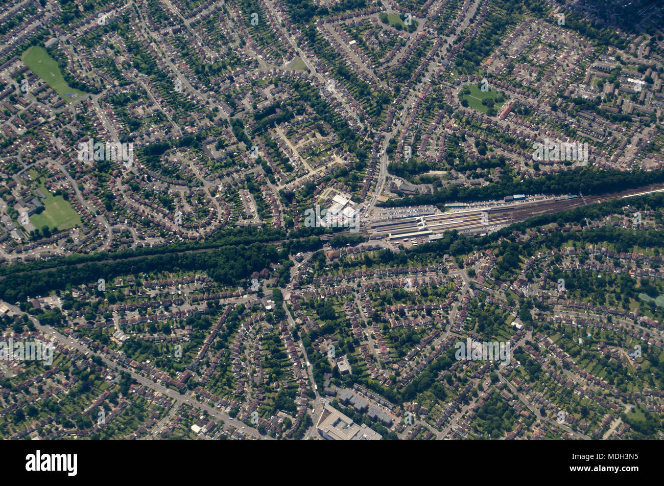 Luftaufnahme der Bahnhof in Orpington im Londoner Stadtteil Bromley. Die vorstadt Stadt ist beliebt bei Pendlern und befindet sich in Stockfoto