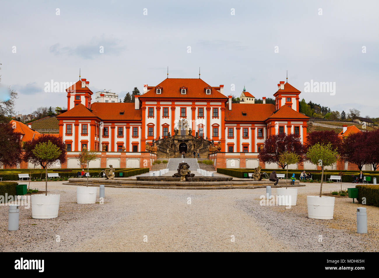 Prag, tschechische Republik - April, 30, 2017: Troja Palace, Gastgeber des 19. Jahrhunderts der tschechischen Kunst Sammlungen der Stadt Galerie Stockfoto