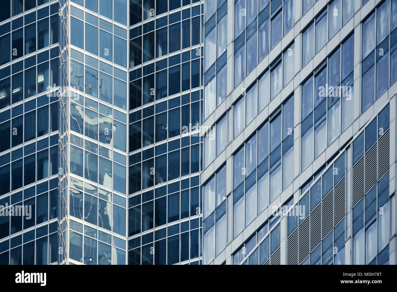 Modernes Bürogebäude Glasfassade fragment Horizontal Stockfoto