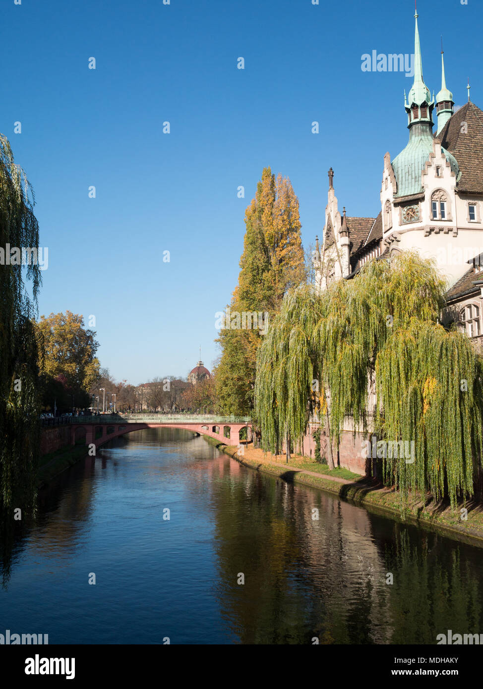 Fos du Faux Rempart über Ill in Straßburg Stockfoto