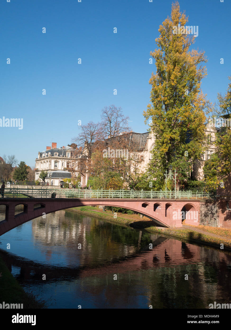 Fos du Faux Rempart über Ill in Straßburg Stockfoto