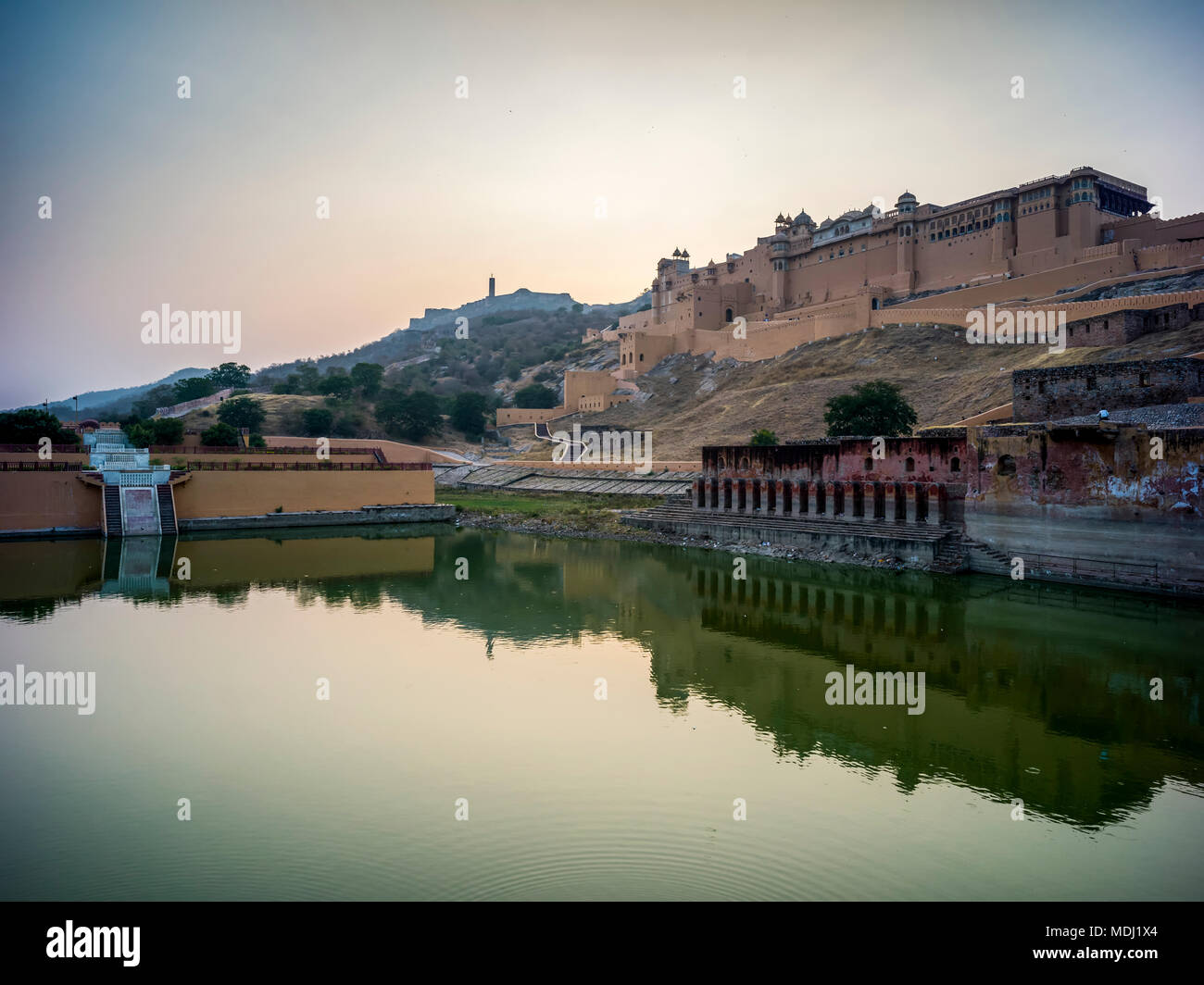 Maota See vor der Amer Fort, Jaipur, Rajasthan, Indien Stockfoto