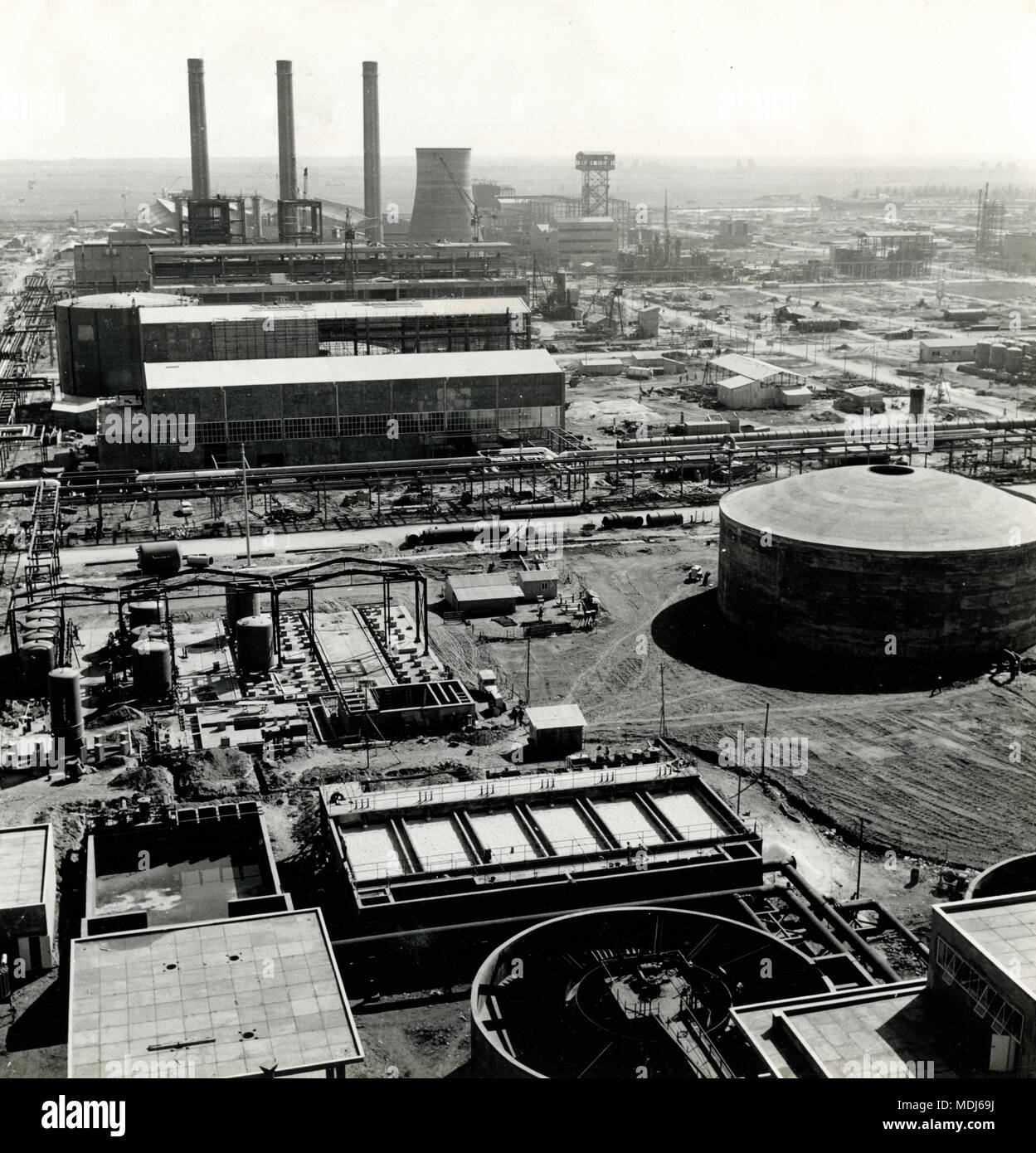 ANIC petrochemischen Industrieanlagen, Ravenna, Italien 1958 Stockfoto