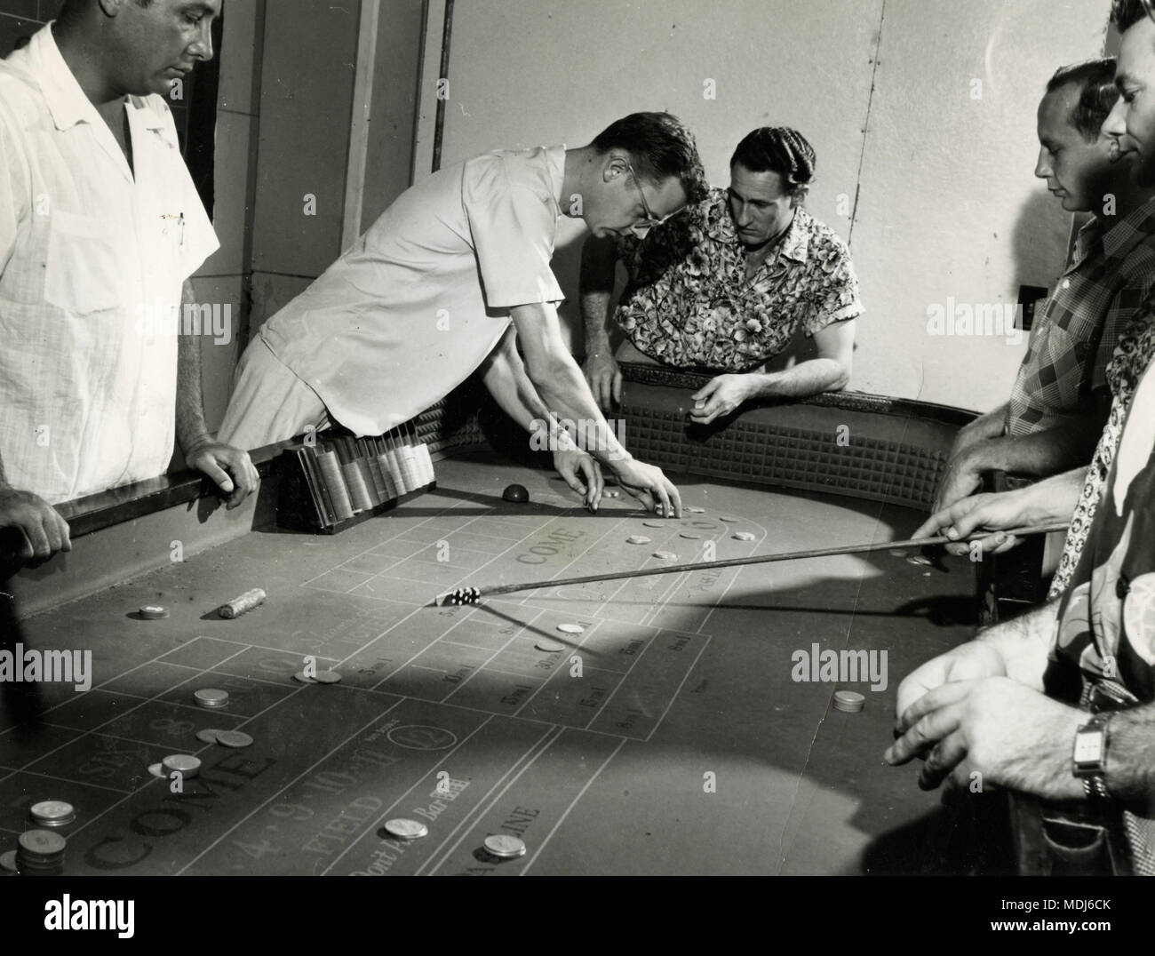 Würfel spielen Klasse für Händler an der Hochschule von Glücksspiel, Las Vegas, USA 1953 Stockfoto
