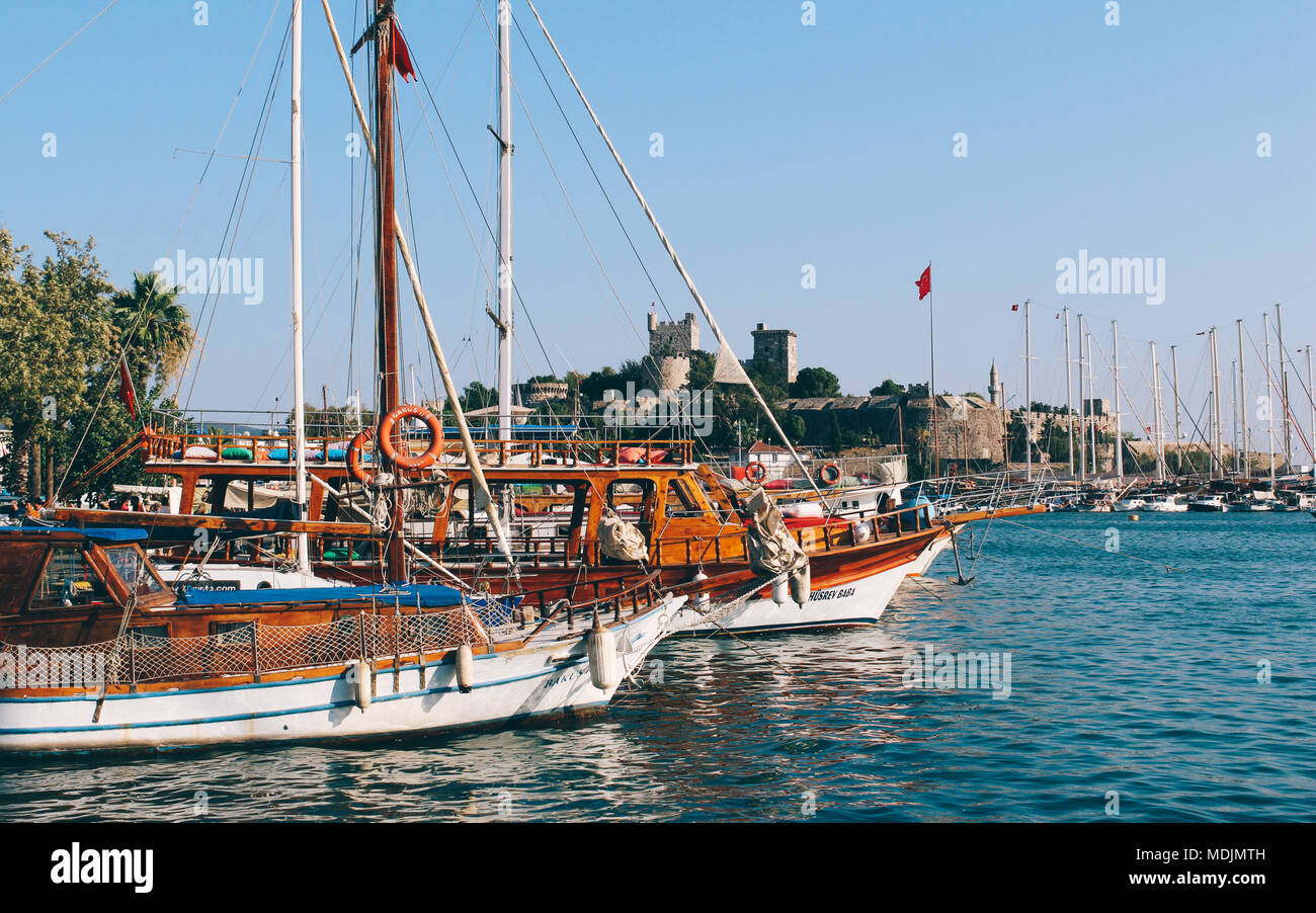 Bodrum, Türkei - 18 Juli 2013: Burg von Bodrum und die Ägäis Stockfoto