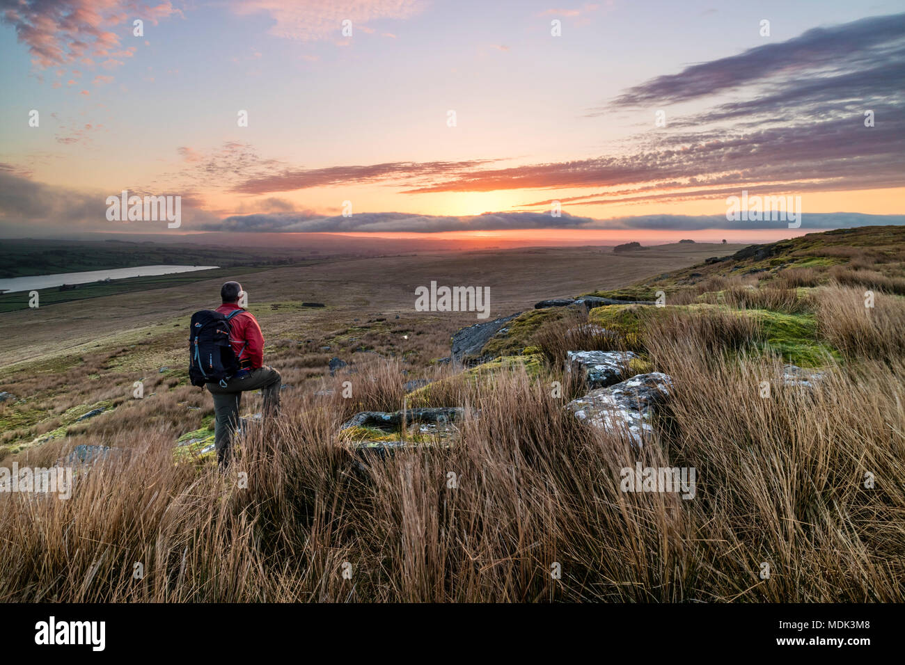 Goldsborough, Teesdale, County Durham. Freitag, 20. April 2018. UK Wetter. Es war ein schöner Pastellfarbenen sunrise den Tag im Norden von England zu beginnen, da ein warmer Frühlingstag prognostiziert wird. David Forster/Alamy leben Nachrichten Stockfoto