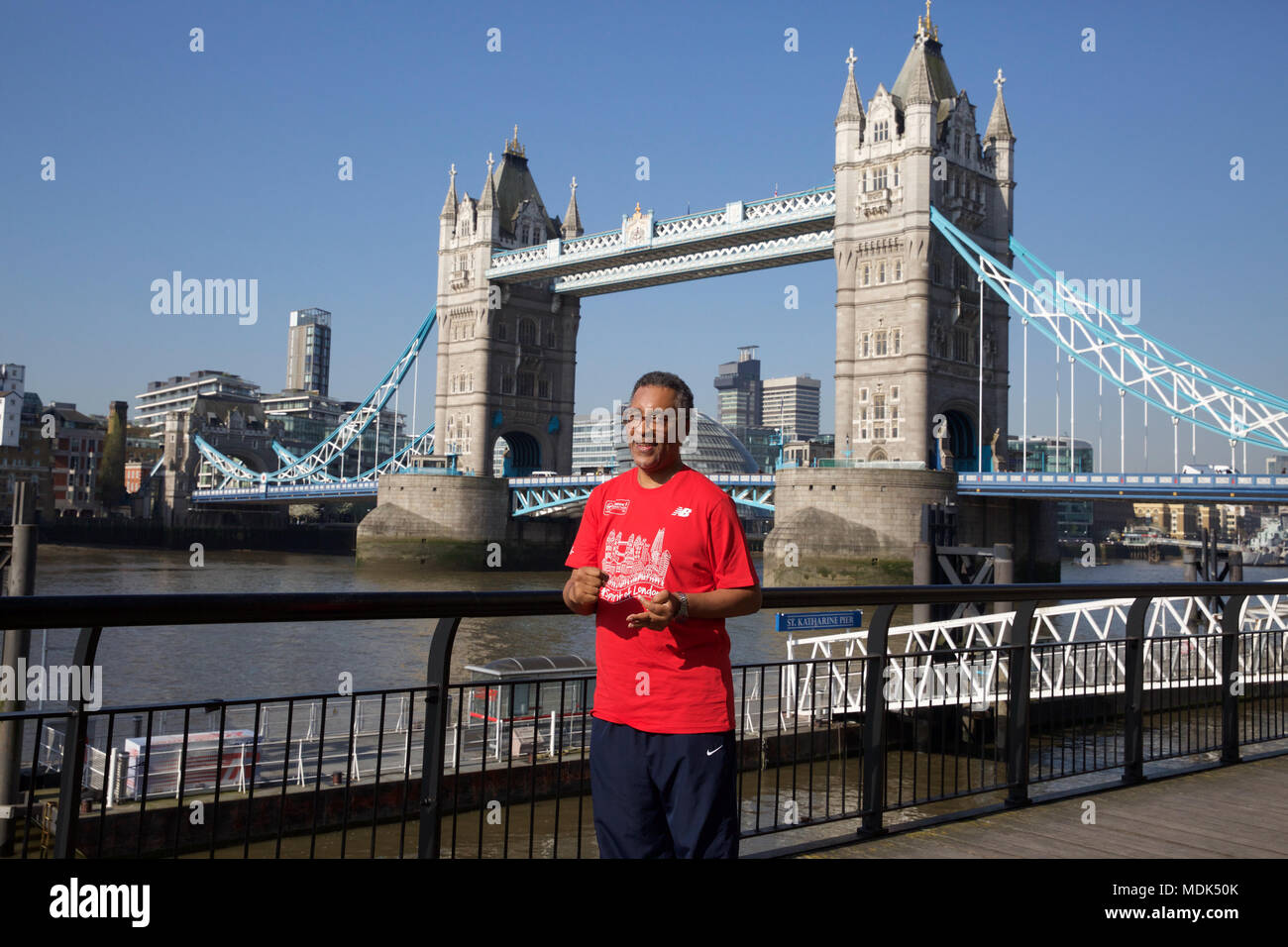 London, UK, 20. April 2018, London Marathon#SpiritOfLondon Photocall erfolgt mit der Ex boxer Michael Watson vor dem Marathon am Sonntag. Credit Keith Larby/Alamy leben Nachrichten Stockfoto