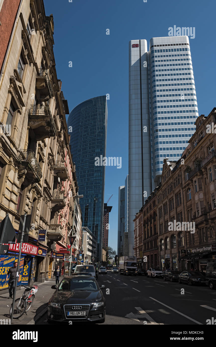 Hochhaus Gebäude auf der taunusstrasse, Frankfurt am Main, Deutschland Stockfoto