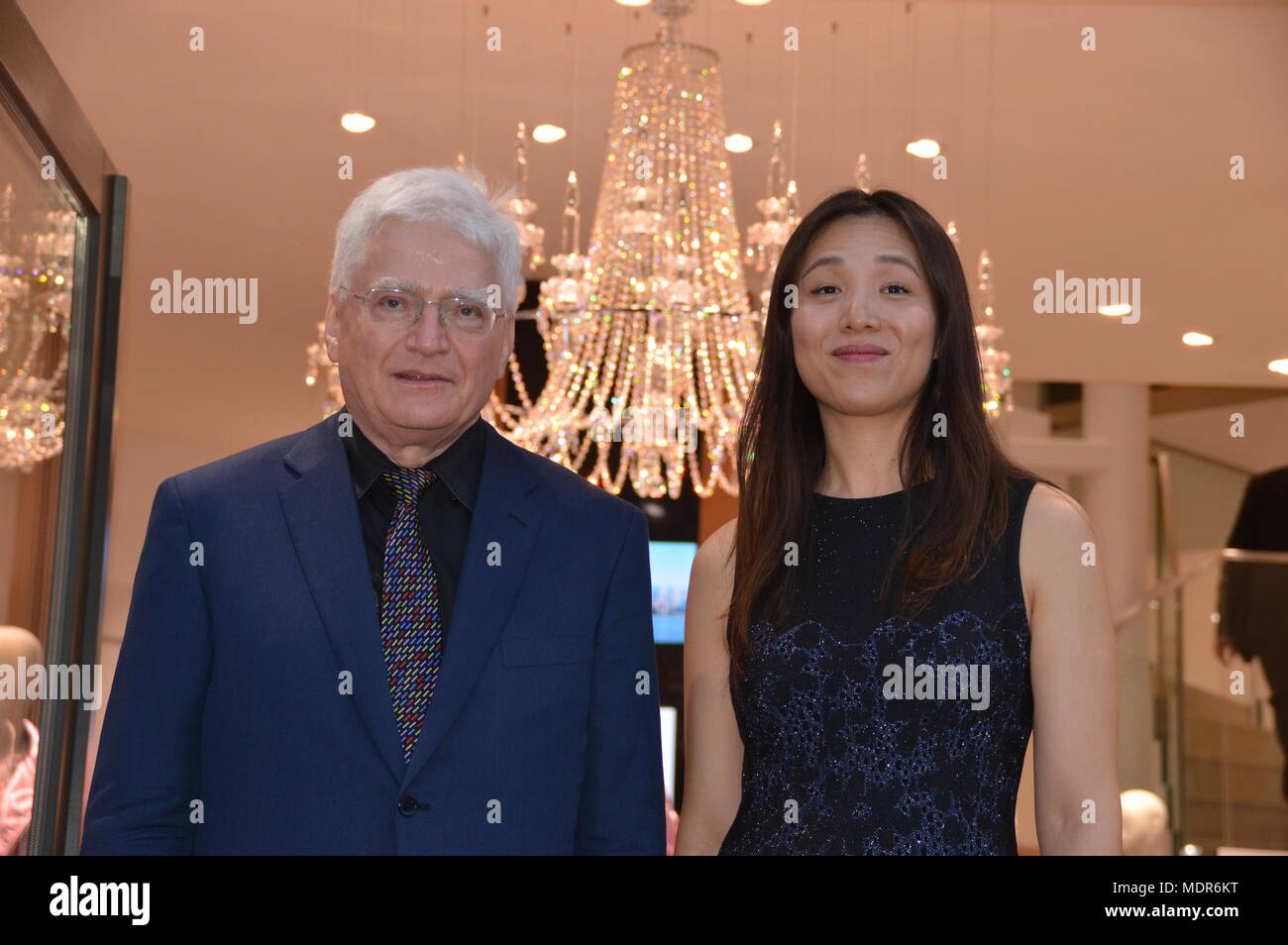 Winfried Stoecker und seine Frau Lei Zhu Modehaus bin postlatz Goerlitz Stockfoto