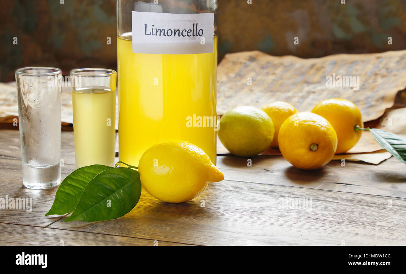 Лимончелло на самогоне на 3. Лимонный ликер Лимончелло. Лимоны для Лимончелло.