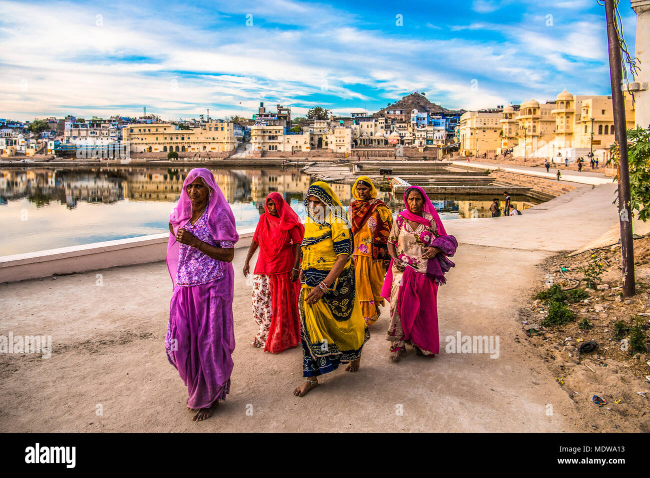 Indien Rajasthan Die ghats oder heiligen Schritte auf Pushkar See Stockfoto