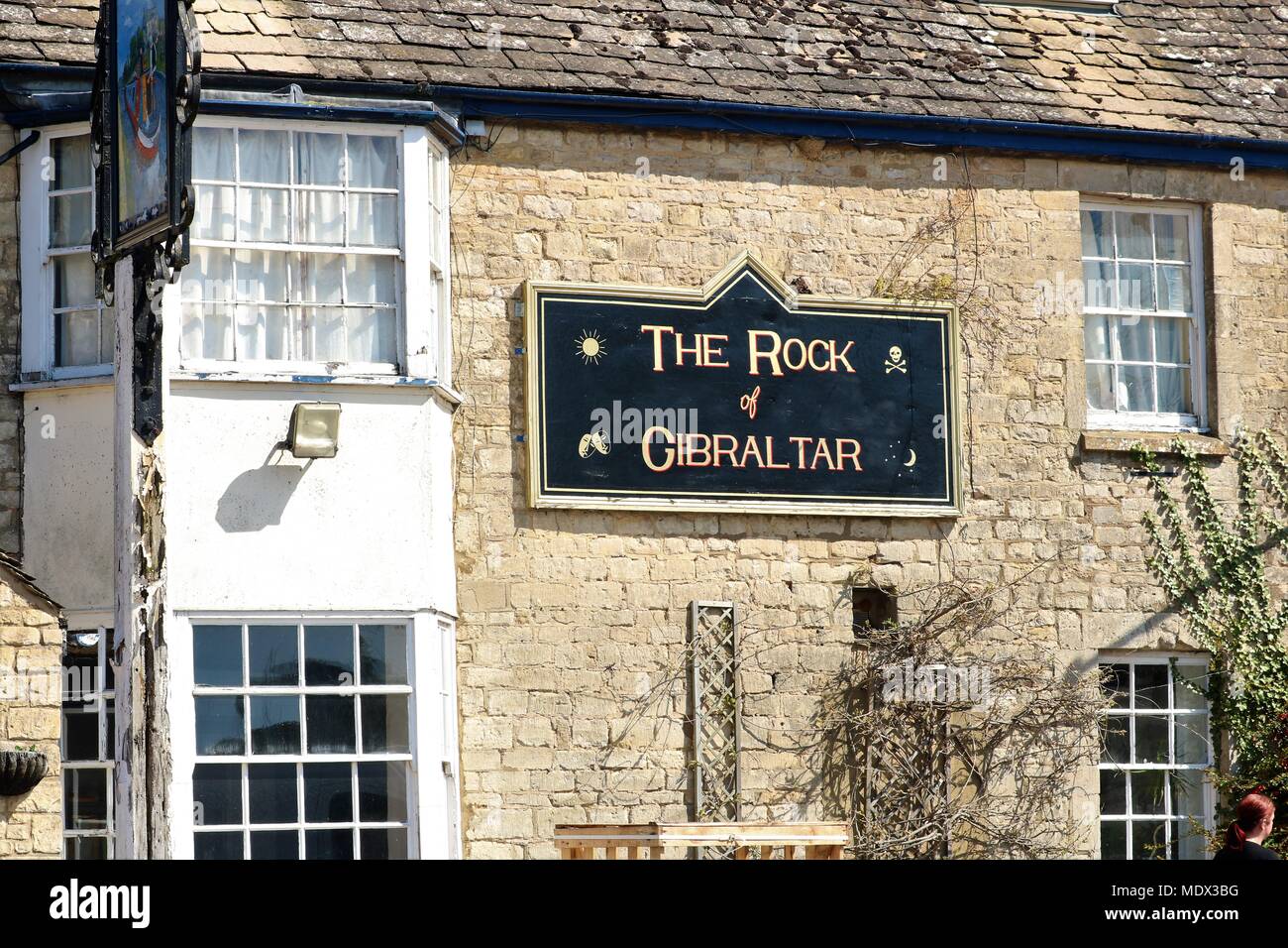 "Die Felsen von Gibraltar 'pub/Public House schön in der Sonne bei Enslow Wharf, Bletchingdon, Oxfordshire, Großbritannien Stockfoto