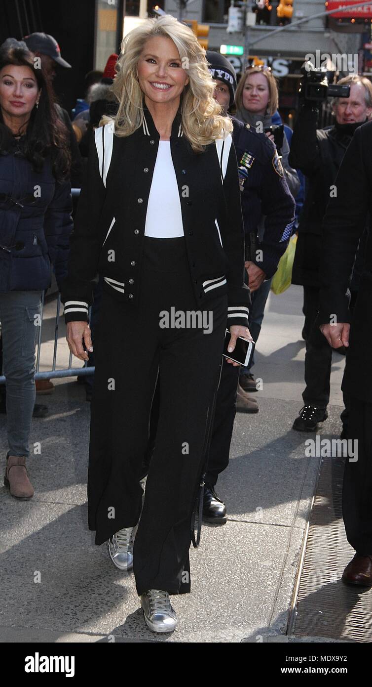 New York, NY, USA. 20 Apr, 2018. Legendäre supermodel Christie Brinkley lassend beschmutzt "Good Morning America" in New York, New York am 20. April 2018. Credit: Rainmaker Foto/Media Punch/Alamy leben Nachrichten Stockfoto