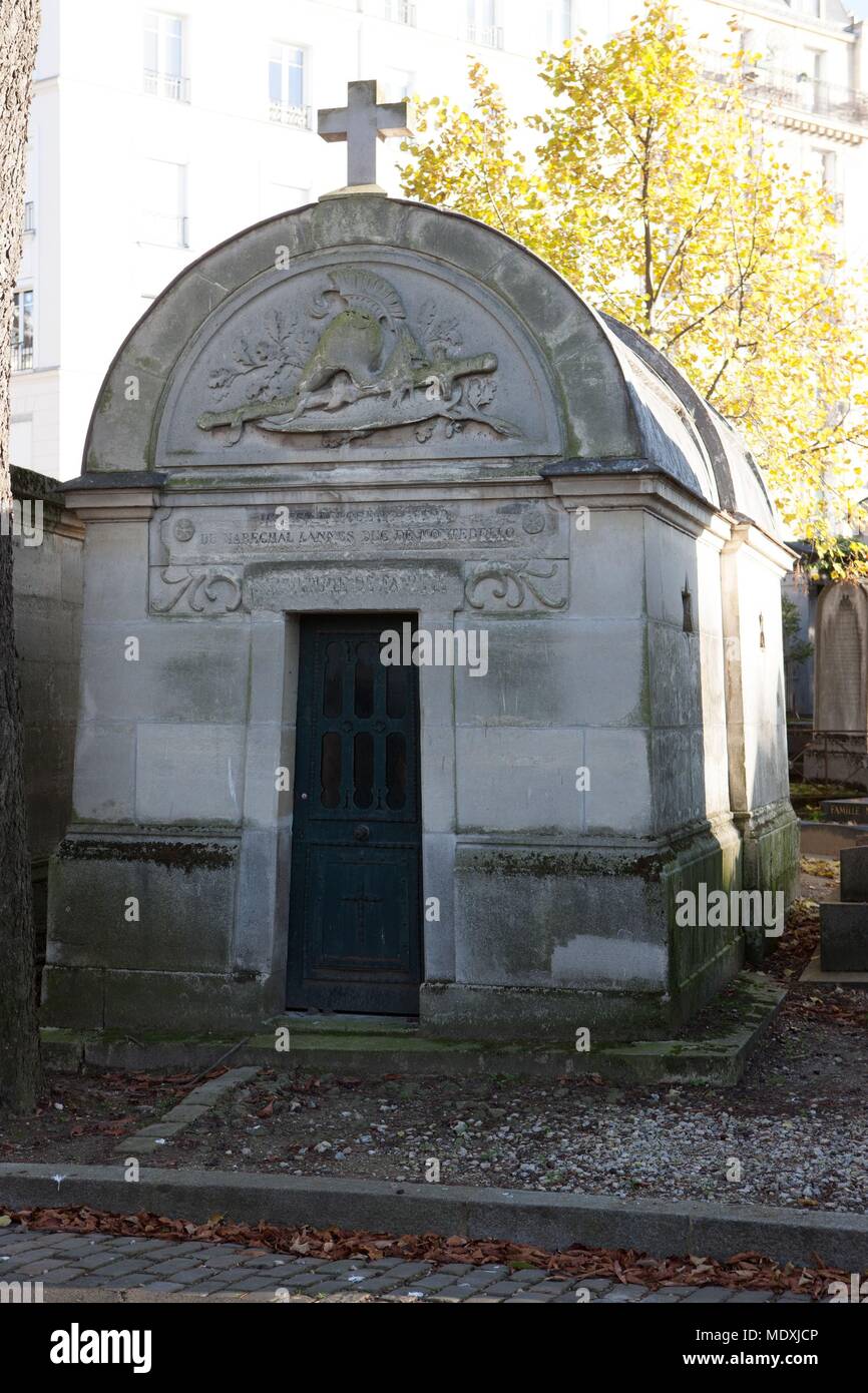 Paris, Montmartre Friedhof, Grab von marechal Lannes, Kapelle, Familie Grab, Stockfoto