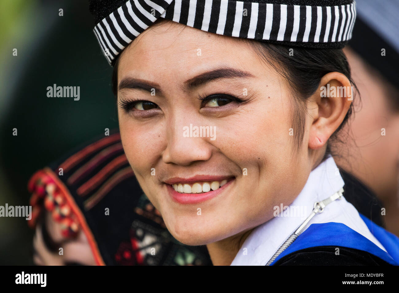 Frau in Tracht, Plain of Jars; Xiangkhouang, Laos Stockfoto