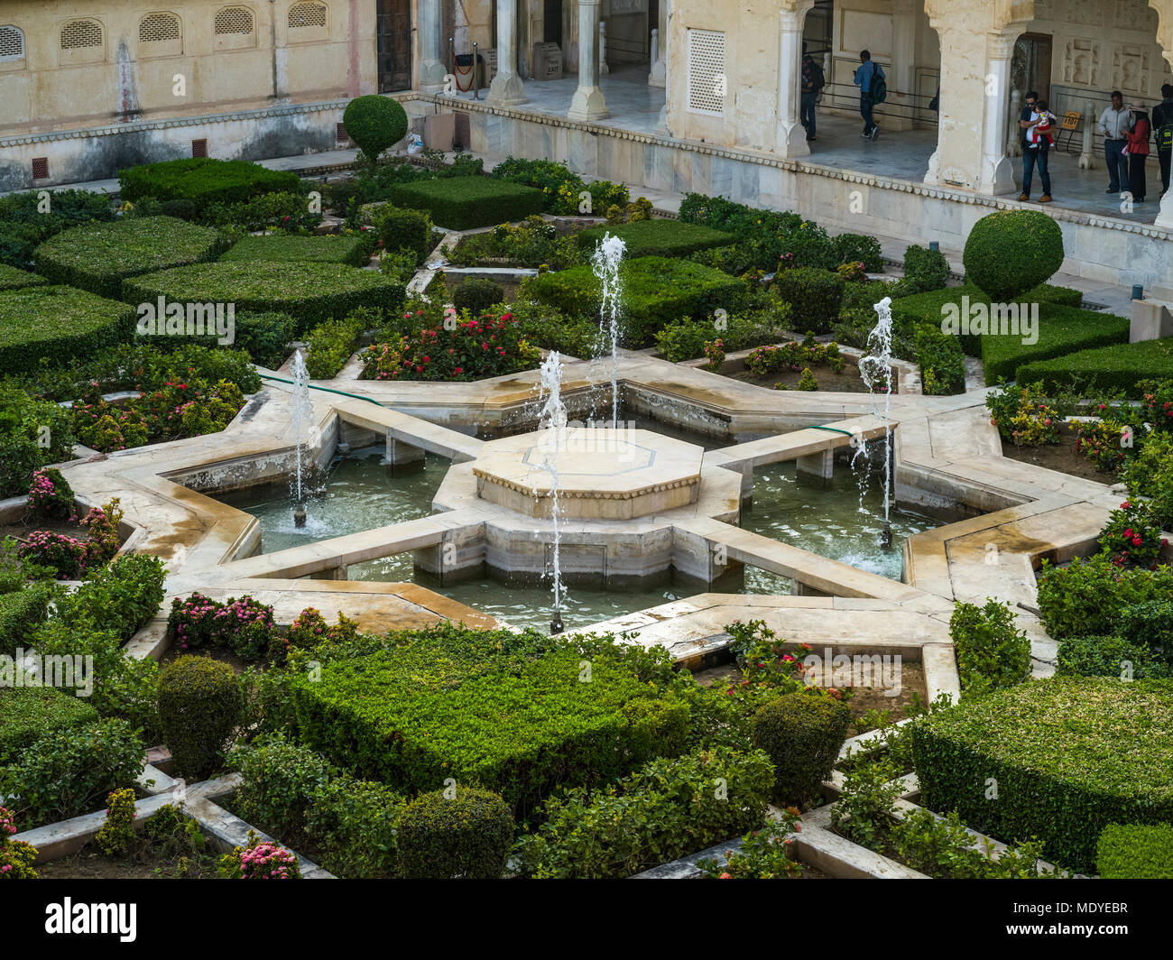 Wasserbrunnen in Amer Fort, Jaipur, Rajasthan, Indien Stockfoto