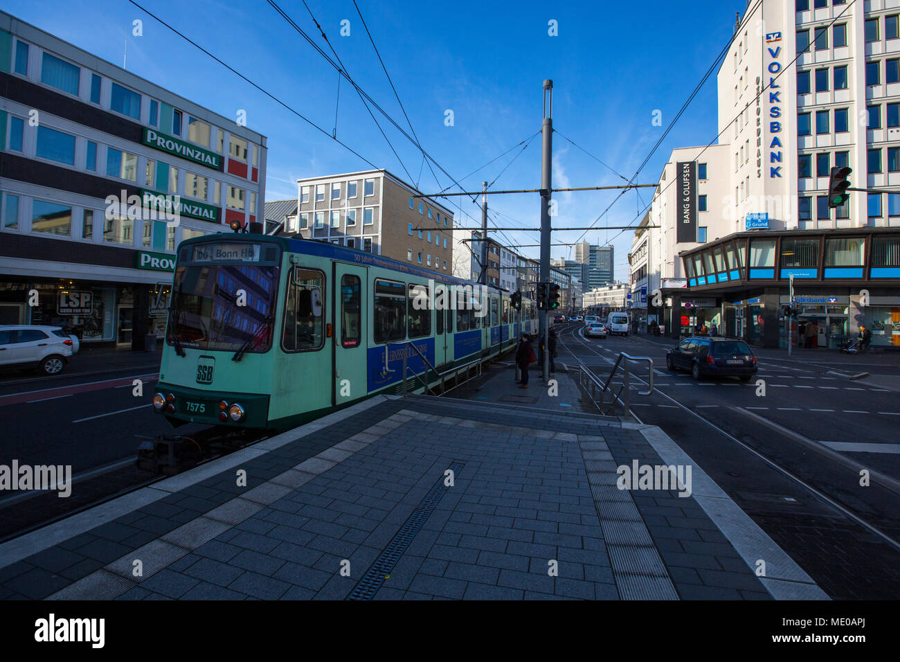 Moderne Station der Stadtbahn oder Stadtbahn in Bonn, Nordrhein-Westfalen, Deutschland. Stockfoto