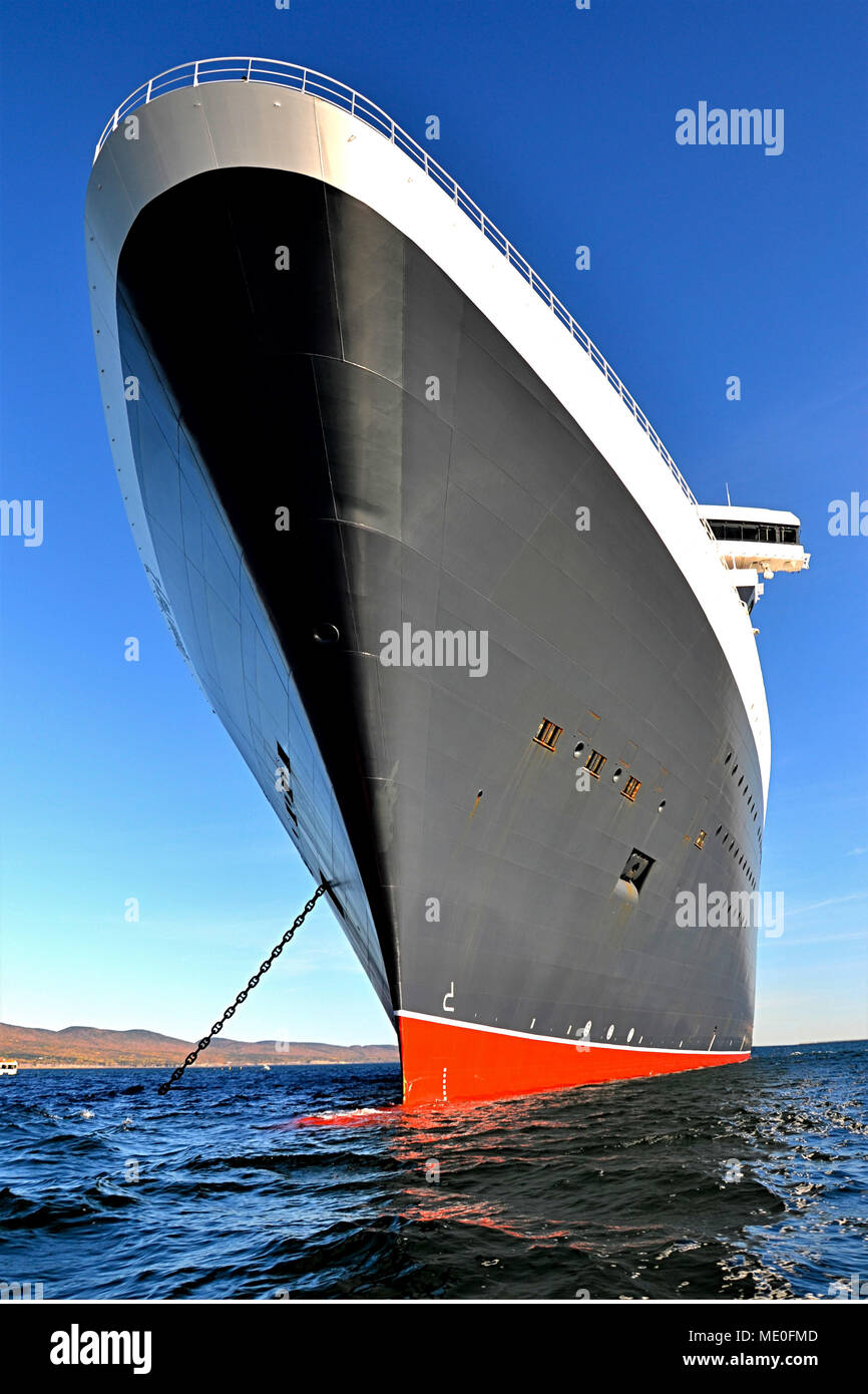 Meer Blick auf Kreuzfahrtschiff Bug Stockfoto