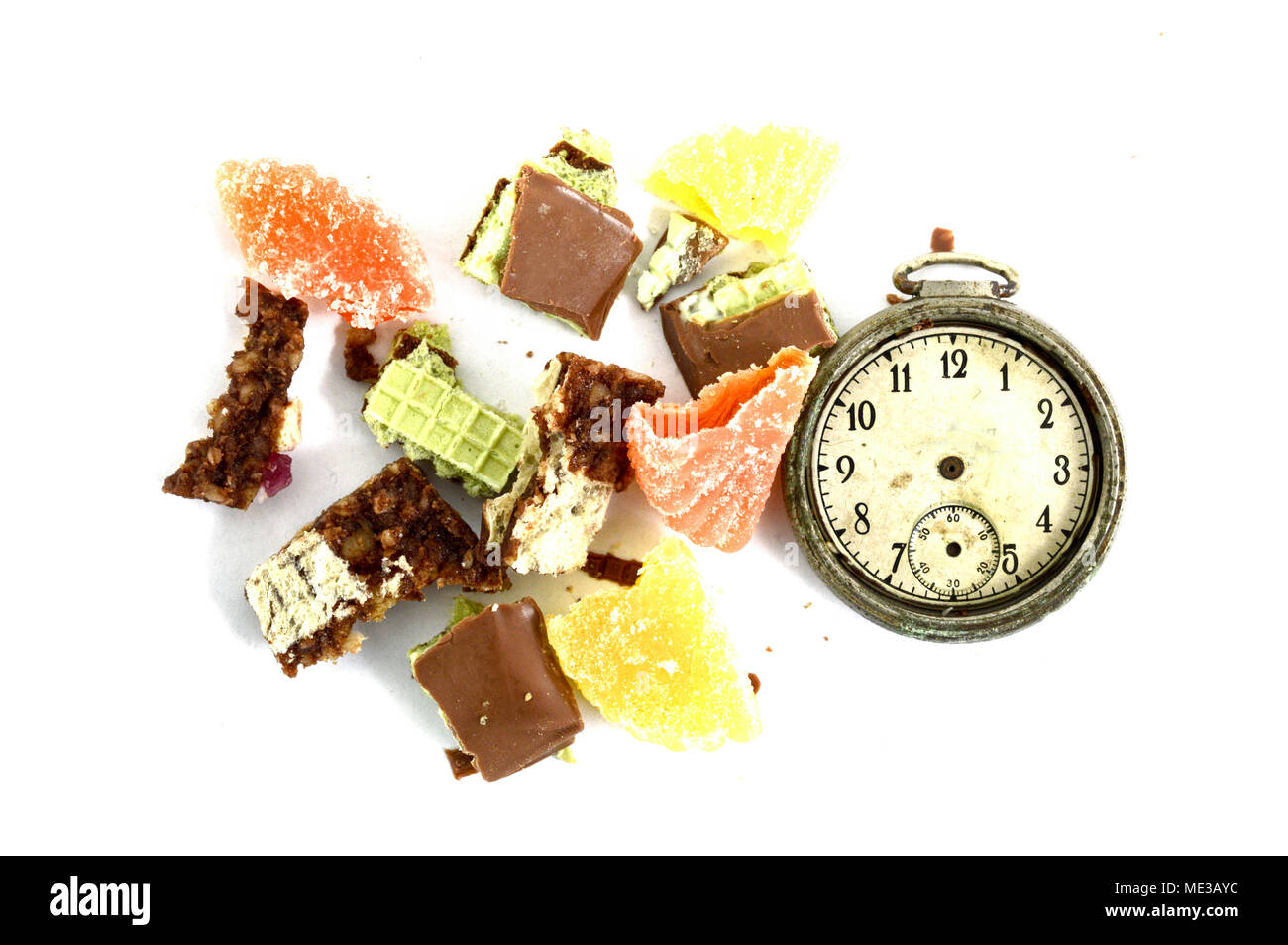 Stück Schokolade jelly gehackt Bonbons vintage, Ansicht von oben. Stockfoto