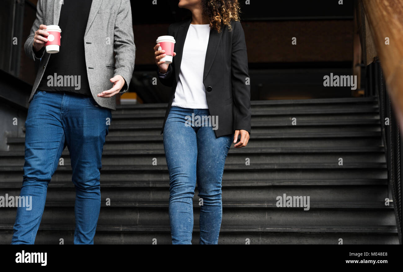 Business Partner in Kaffee nehmen Stockfoto