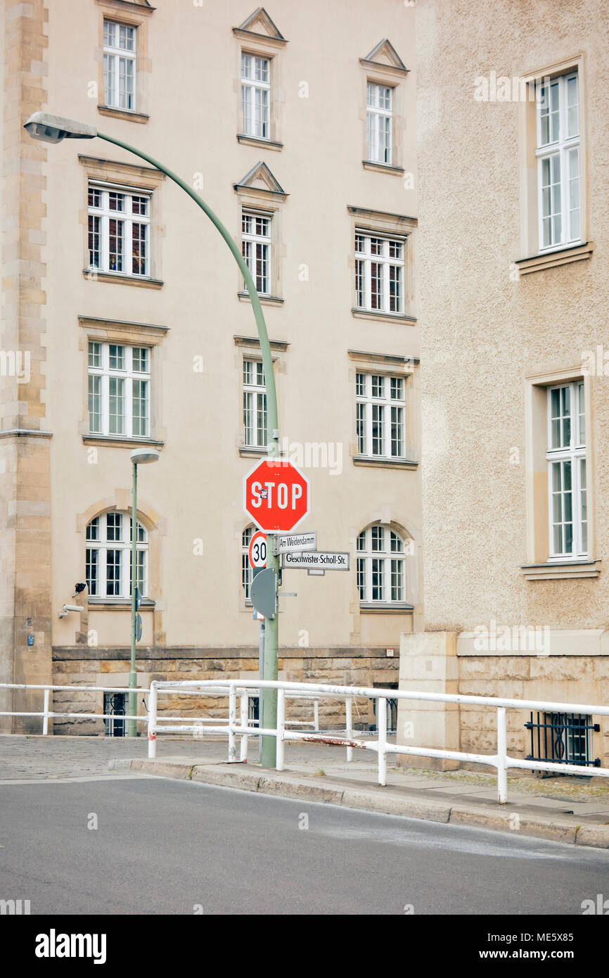 Eine Berliner Straße der Stadt Detail - Berlin Deutschland EU. Stockfoto