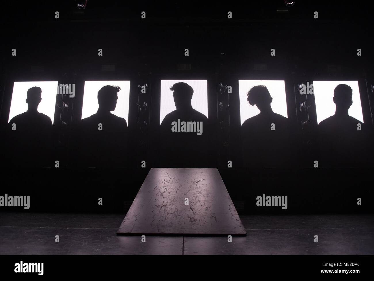 New York, NY, USA. 21 Apr, 2018. Corbyn Besson, Jona Marais, Zach Herron, Jack Avery, Daniel Seavey anwesend für WARUM GEHEN WIR NICHT im Konzert, Playstation Theater, New York, New York, 21. April 2018. Credit: Derek Sturm/Everett Collection/Alamy leben Nachrichten Stockfoto