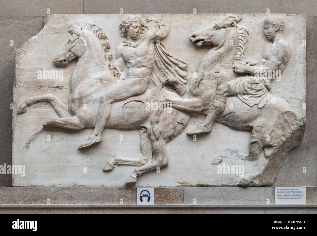 London. England. British Museum, Parthenon-fries (Elgin Marbles), zwei Reiter aus dem Westen Fries, vom Parthenon auf der Akropolis in Athen, c Stockfoto