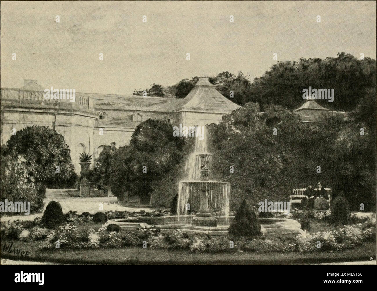 . Gartenwelt sterben. Herzoglicher Garten zu Gotha (Kunslgarten). Vom Verfasser für sterben "gartenwelt" photographisch aulgenommen. Naturgesetze. Die Grundlage für alle Gestaltungen des menschlichen Schafi^ ens im Sinne dieses Zeitgeistes ist aber die Kenntnis der wichtigsten Naturerscheinungen und ihres Zusammenhanges, ihrer Wirkung und Publikum und Vaterland: so auch den Garten neben der Liebe zur Natur sterben Kenntnis ihrer Werdegesetze. Durch die Stellung, welche der Mensch sich in unserer Zeit in der Natur angewiesen hat, wird sterben Gegen-Übersetzung von "Mensch" und "Natur" als zwei verschieden Stockfoto