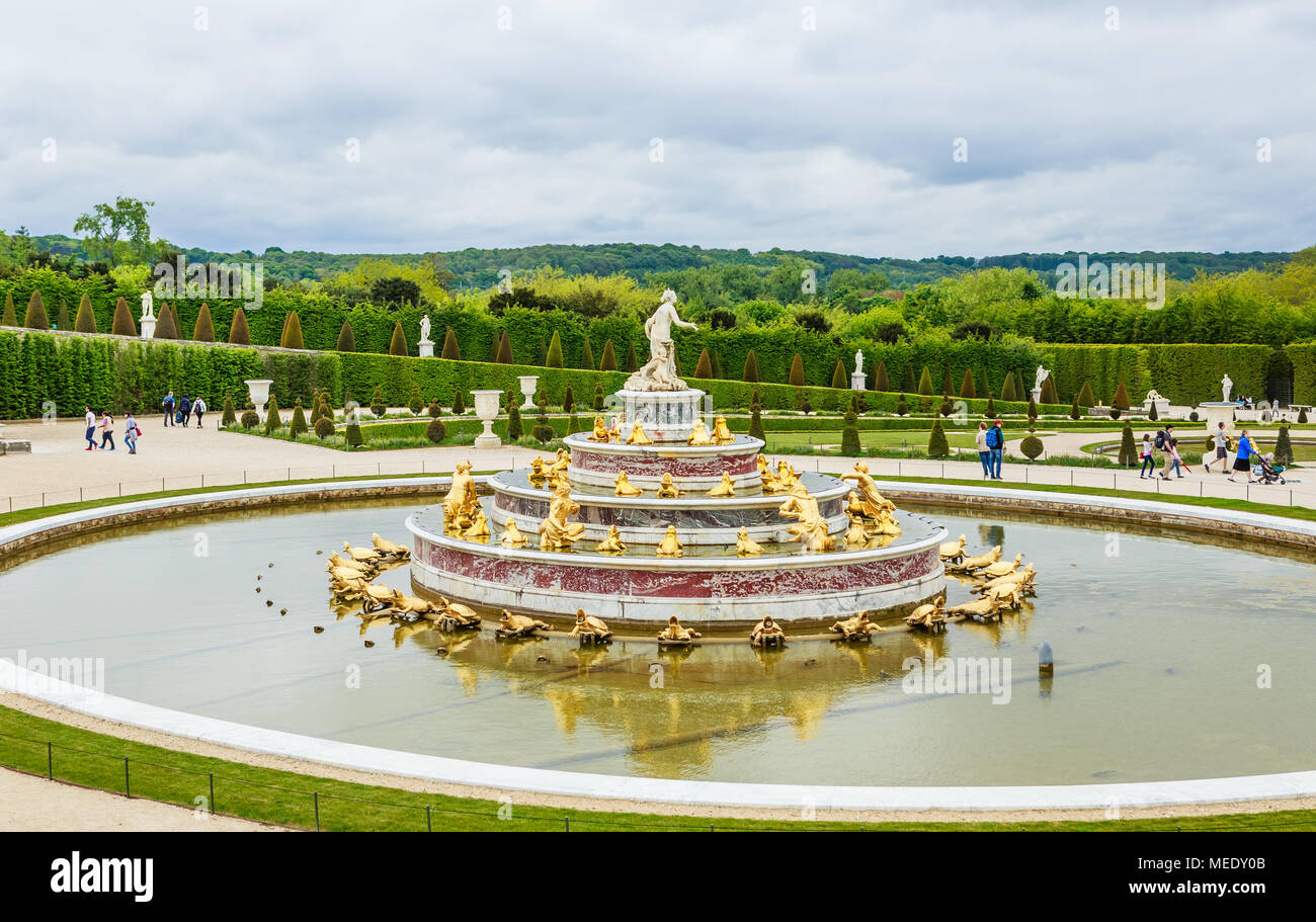 Latona brunnen pool Fotos und Bildmaterial in hoher Auflösung Alamy