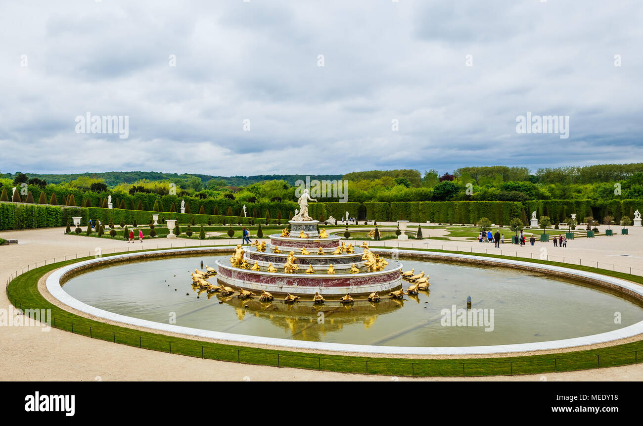 Latona brunnen pool Fotos und Bildmaterial in hoher Auflösung Alamy