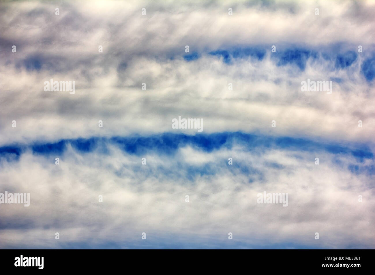 Länglichen Wolken Cloud vorne Stockfoto