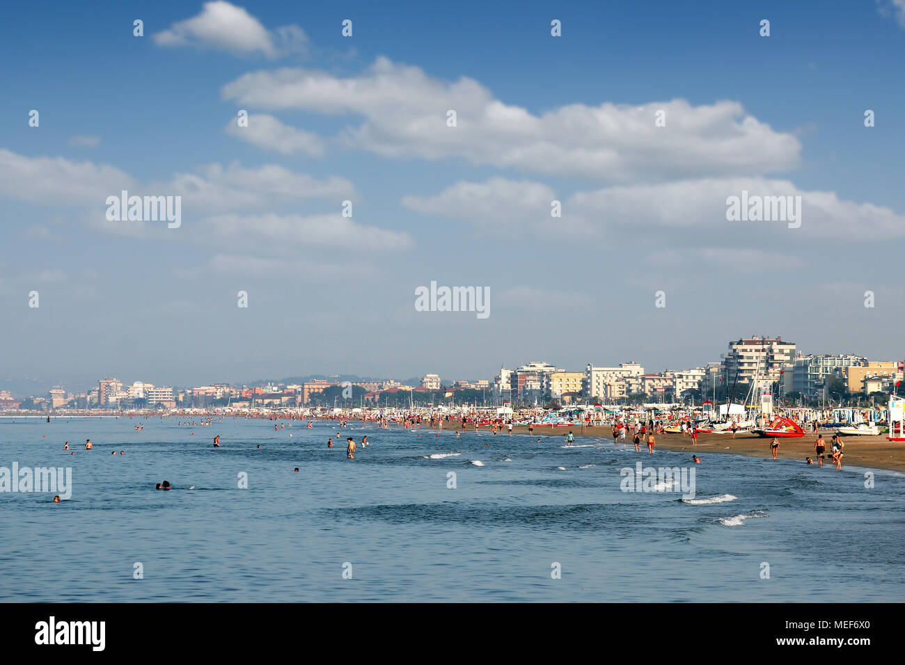 Strand Rimini Italien Sommer Saison Stockfoto