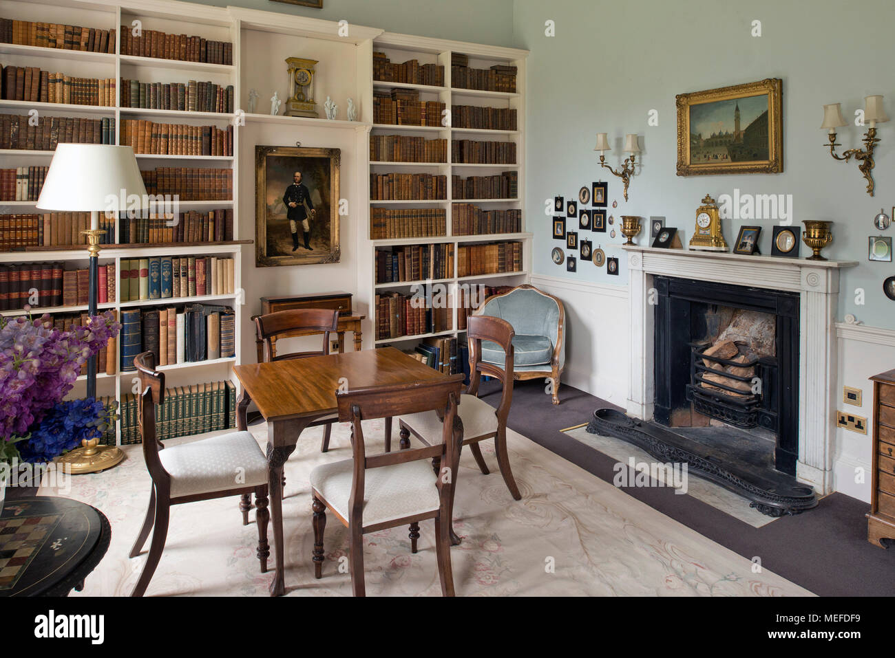 Fonmon Schloss, Barry, Wales, das Haus der Familie von Sir Brooke Boothby, seine Tochter und Schwiegersohn, Riaz & Aliki Currimjee mit Kindern Hugo & im Maßstab 1:200 Stockfoto